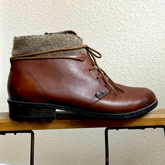 Brown leather Remonte ankle boot EU41 - Picture 1 of 12